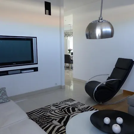 Bdw Belle Maison Avec Piscine *